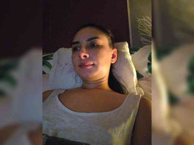 KateLove23 webcam
