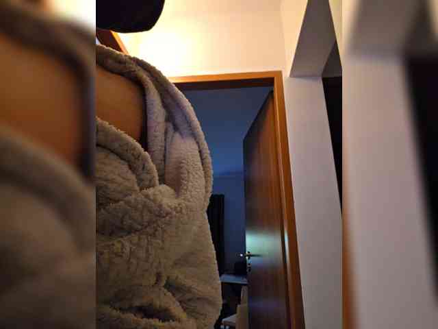 KateLove23 webcam