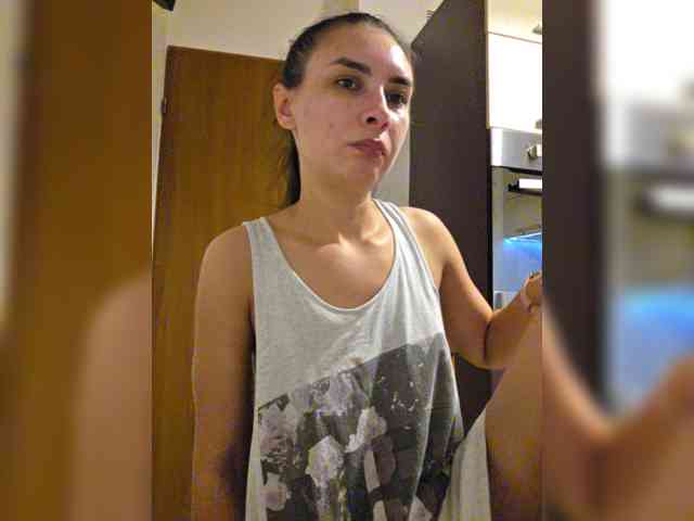KateLove23 webcam