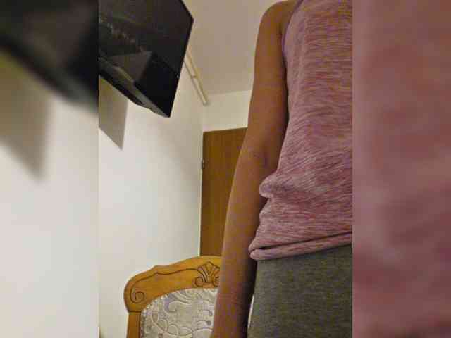 KateLove23 webcam