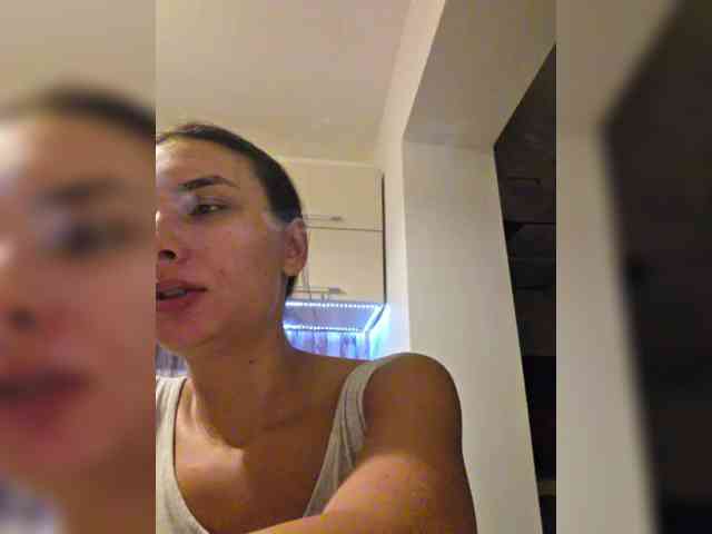 KateLove23 webcam