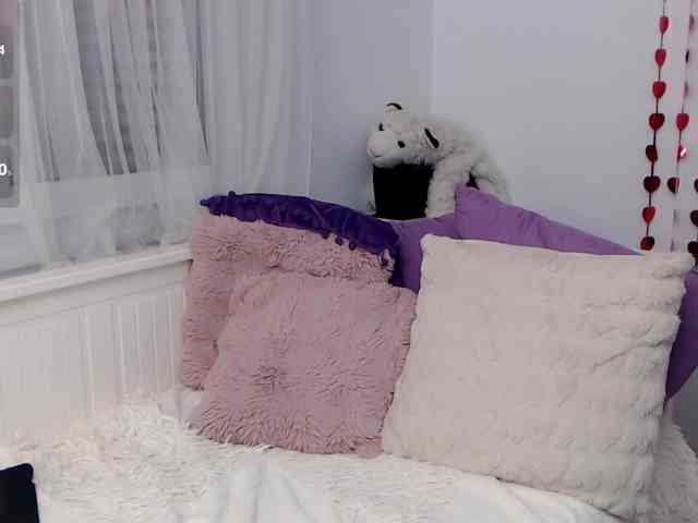 KateLove23 webcam