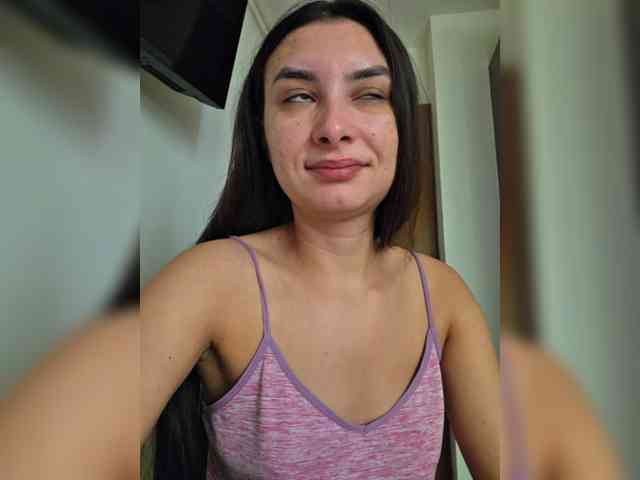 KateLove23 webcam