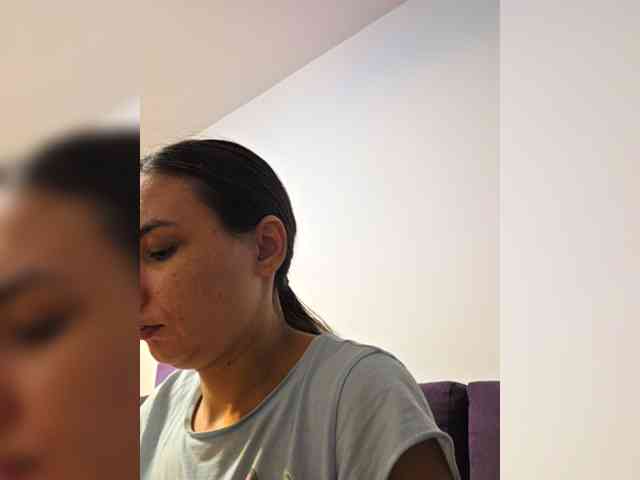 KateLove23 webcam