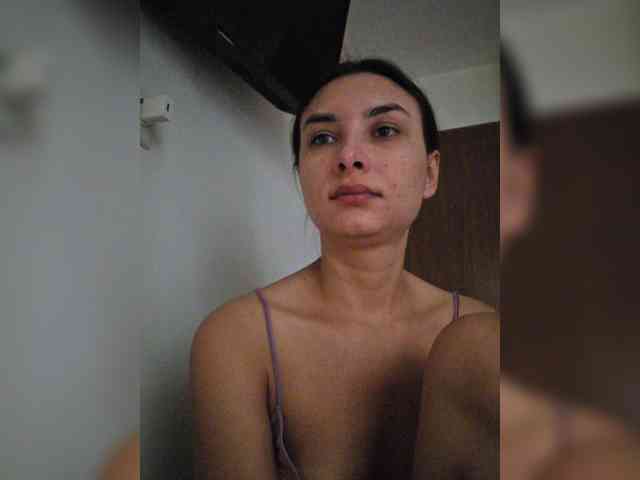 KateLove23 webcam