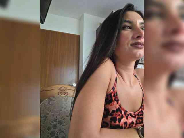 KateLove23 webcam