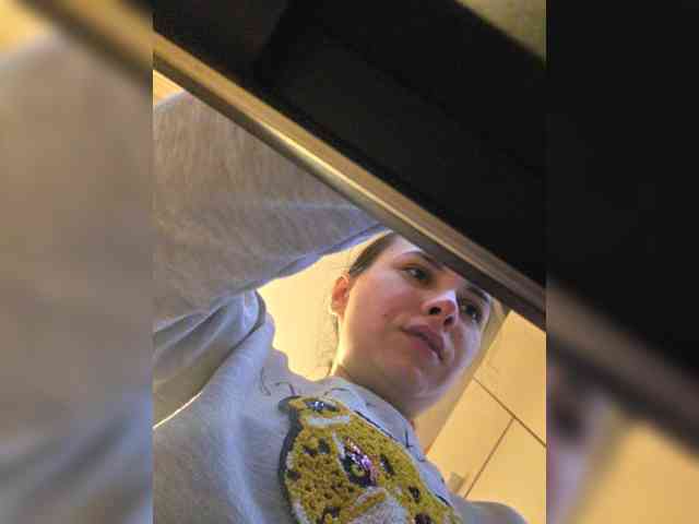 KateLove23 webcam