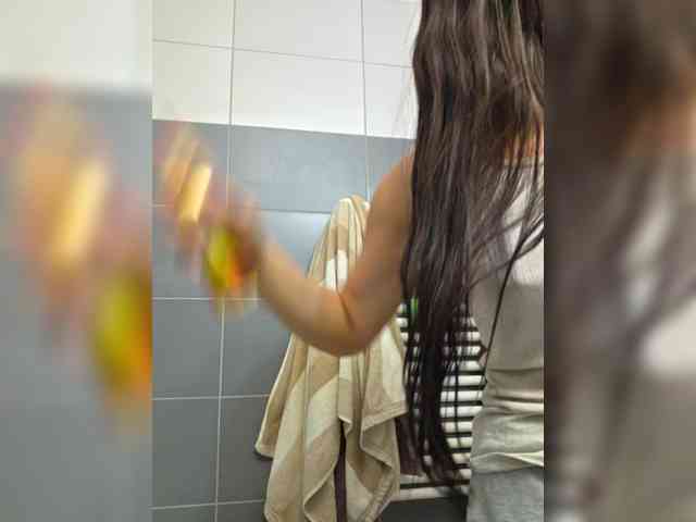 KateLove23 webcam