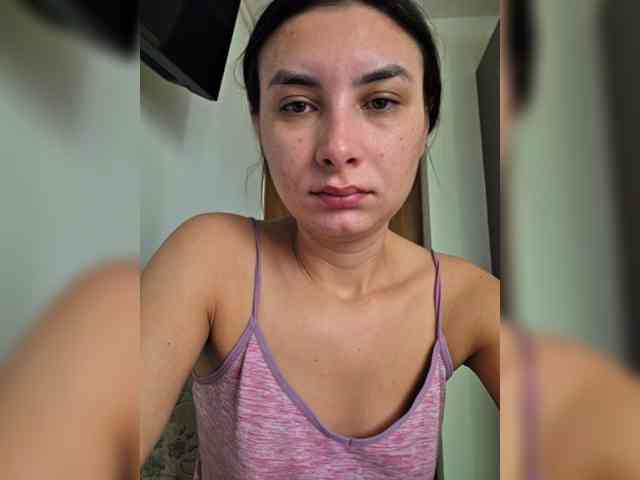 KateLove23 webcam