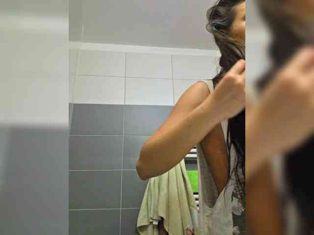 KateLove23 webcam