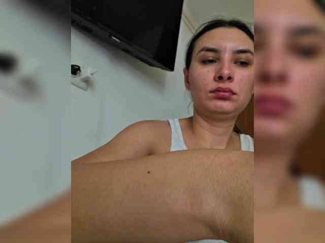 KateLove23 webcam