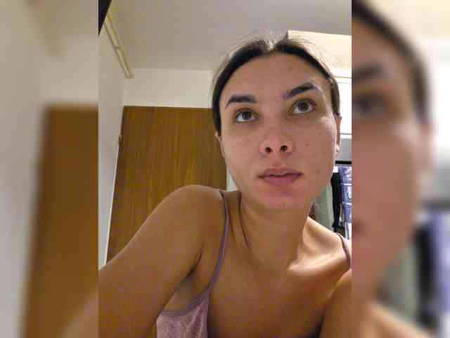 KateLove23 webcam