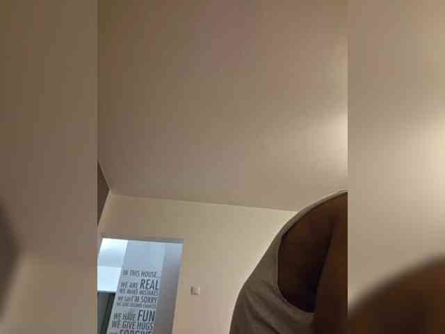 KateLove23 webcam