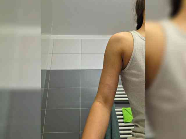 KateLove23 webcam