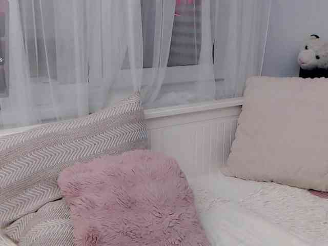 KateLove23 webcam