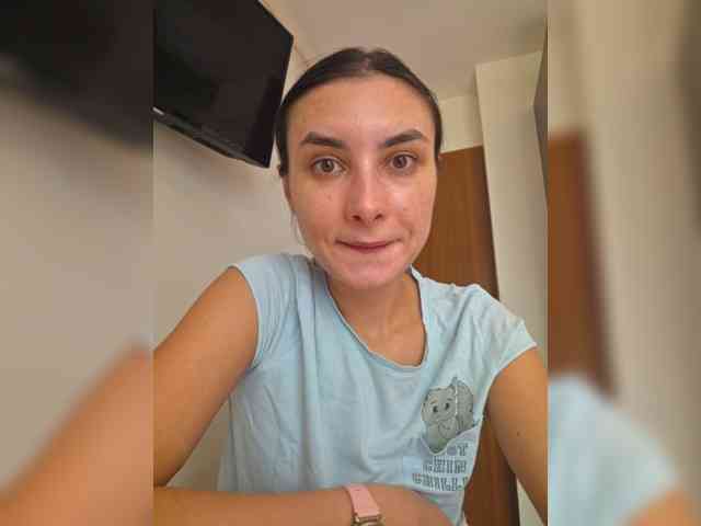 KateLove23 webcam