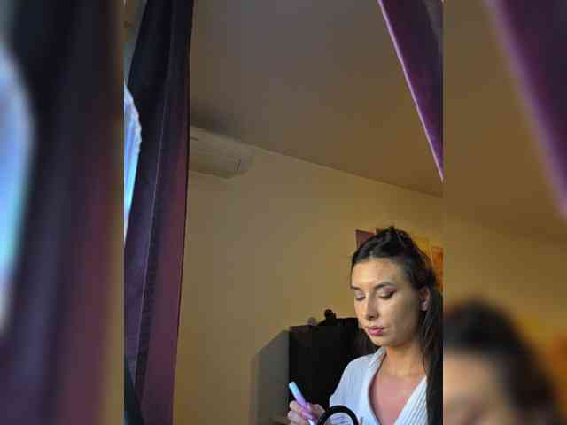 KateLove23 webcam