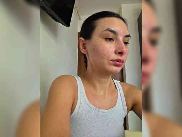 KateLove23 webcam