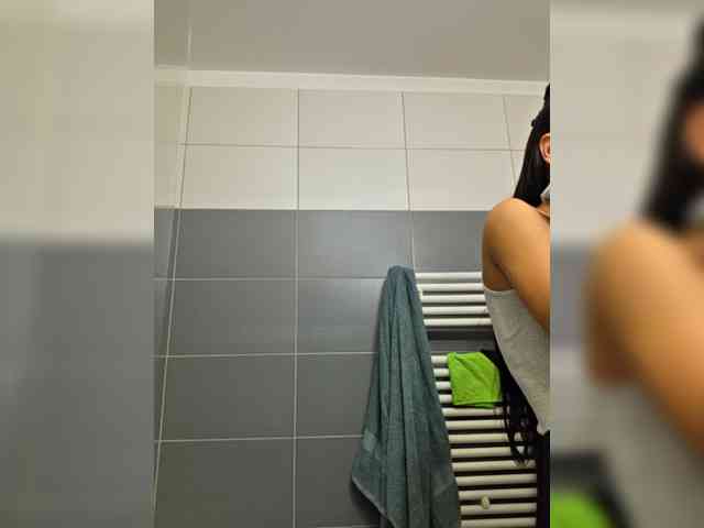 KateLove23 webcam