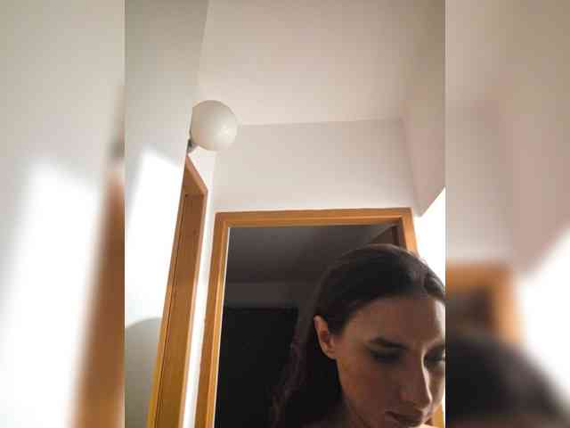 KateLove23 webcam