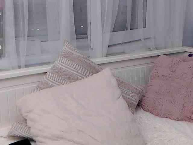 KateLove23 webcam