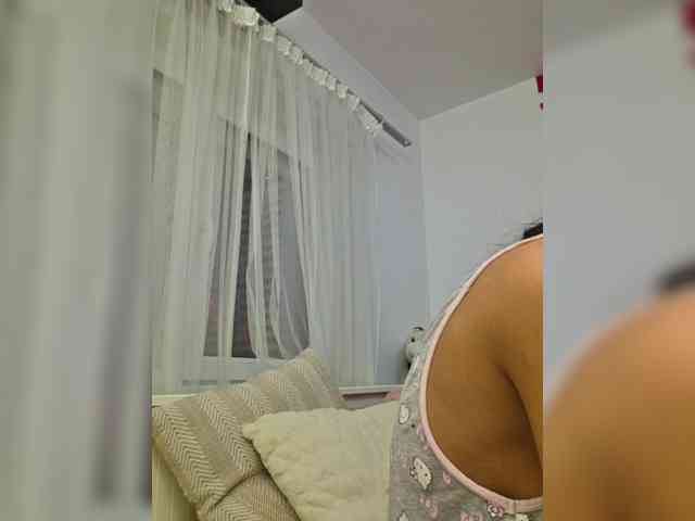 KateLove23 webcam