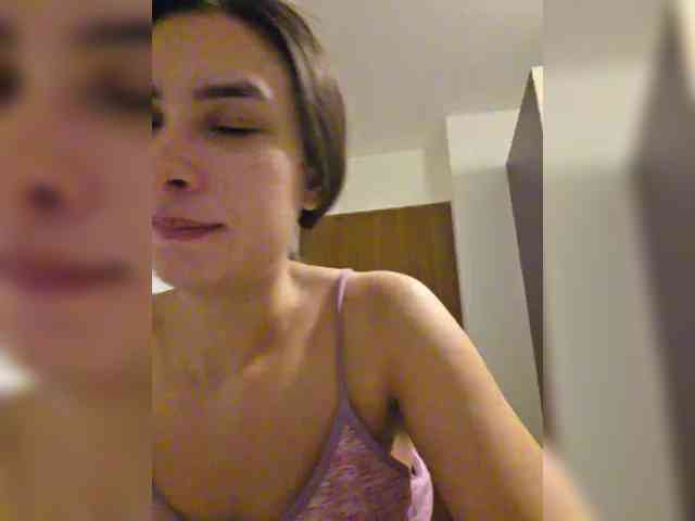 KateLove23 webcam