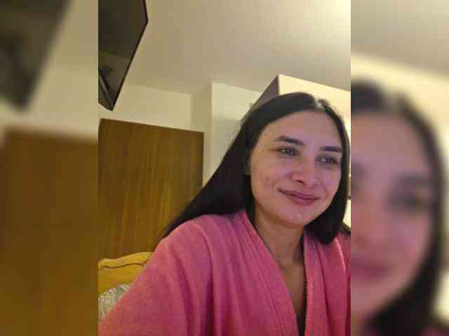 KateLove23 webcam