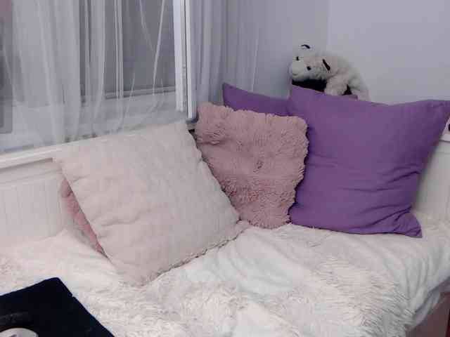 KateLove23 webcam