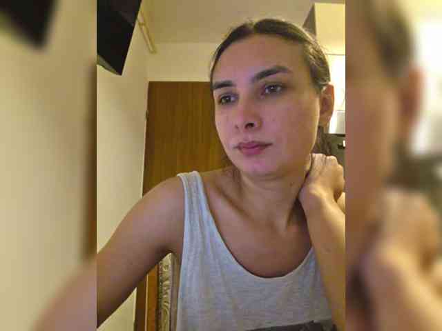 KateLove23 webcam