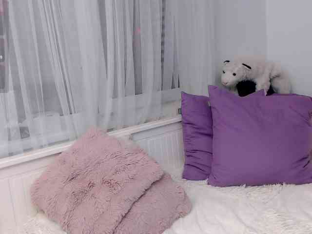 KateLove23 webcam