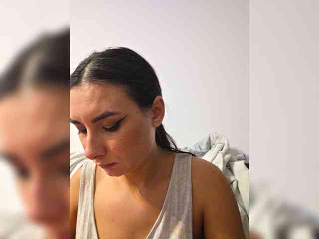 KateLove23 webcam