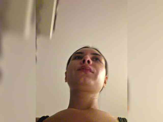 KateLove23 webcam