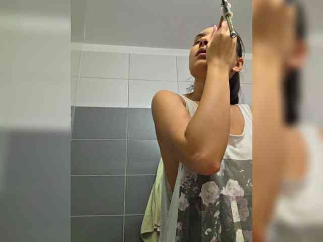 KateLove23 webcam