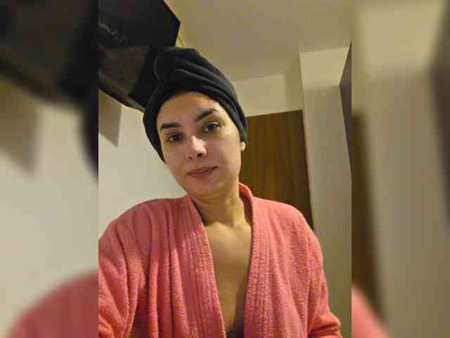 KateLove23 webcam
