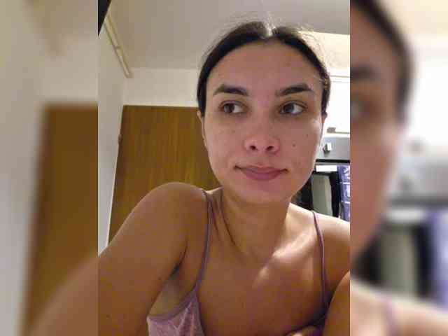 KateLove23 webcam