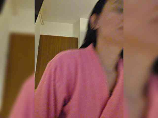 KateLove23 webcam