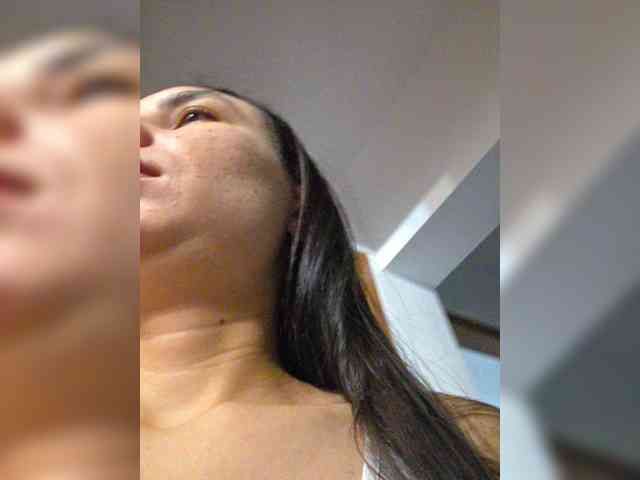 KateLove23 webcam