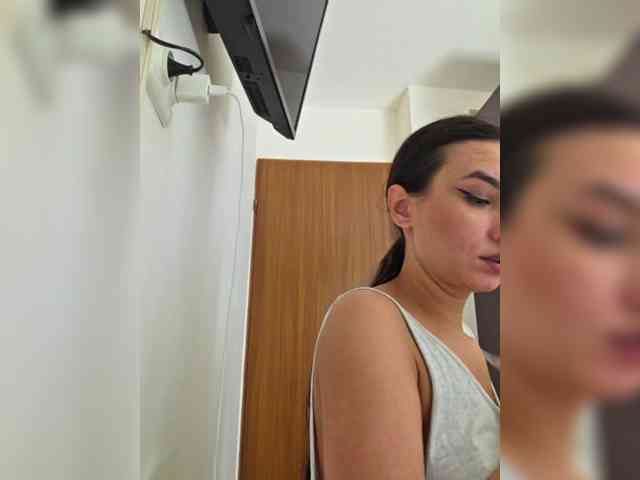 KateLove23 webcam