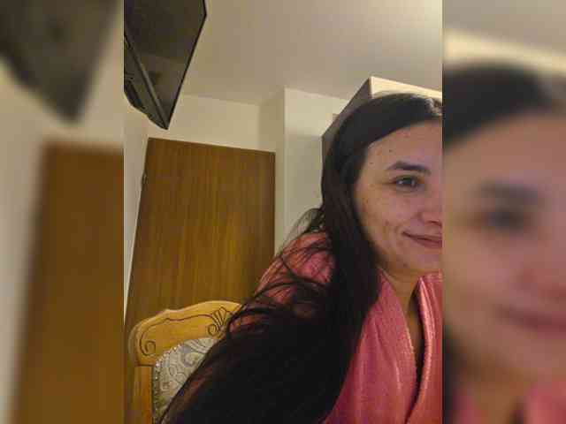 KateLove23 webcam