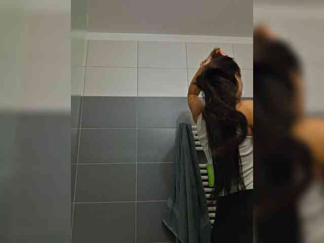 KateLove23 webcam