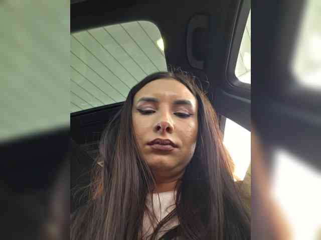 KateLove23 webcam