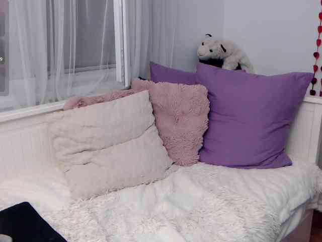 KateLove23 webcam