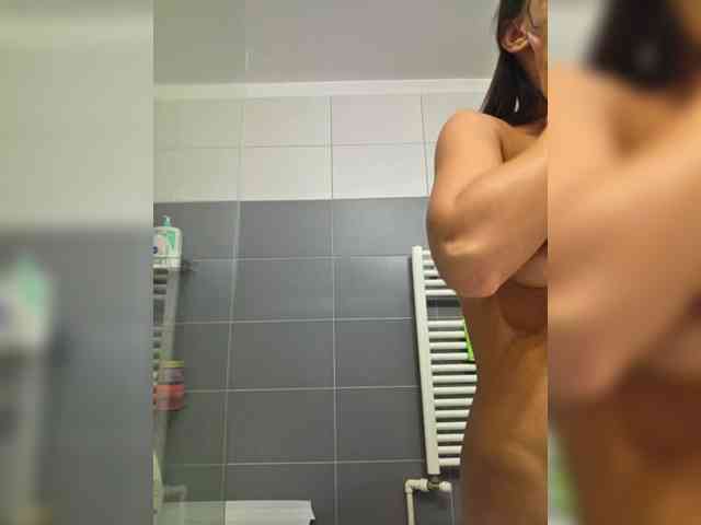 KateLove23 webcam