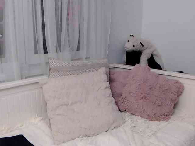 KateLove23 webcam