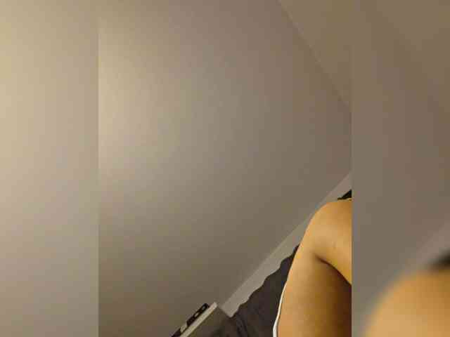 KateLove23 webcam