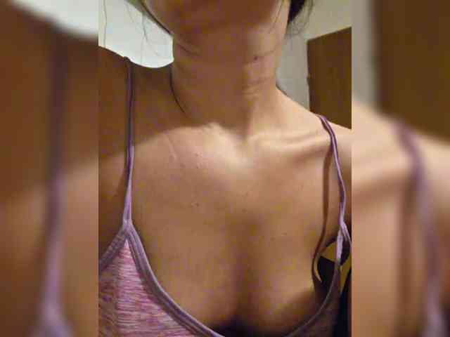 KateLove23 webcam