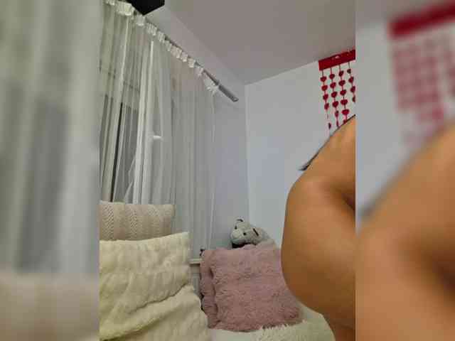 KateLove23 webcam