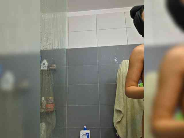 KateLove23 webcam