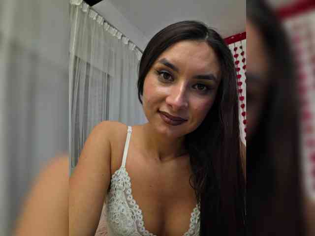 KateLove23 webcam